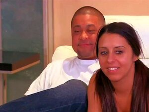 Un vrai couple amateur essaie le sexe échangiste pour la première