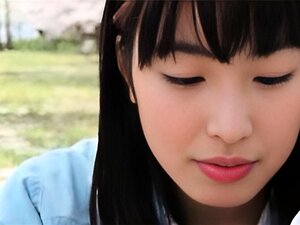 Laissez-vous séduire par la sensualité d'une beauté japonaise,