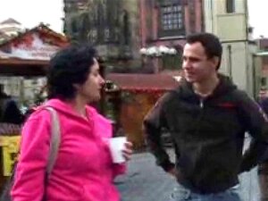 Mamie est une touriste