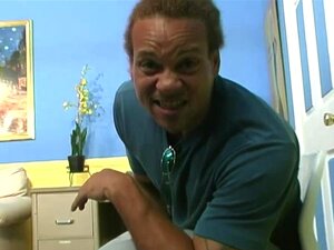 Un Français se fait baiser par des hommes noirs