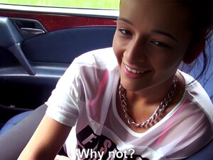 Plongez dans l'expérience sauvage d'une séduisante Tchèque égarée