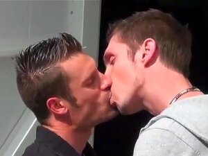 Les gays amateurs français sucent des bites