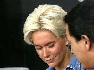 Regardez comment cette grand-belle-belle-belle-mère expérimentée