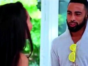 Sexe devant la caméra avec une salope adultère qui trompe sa femme