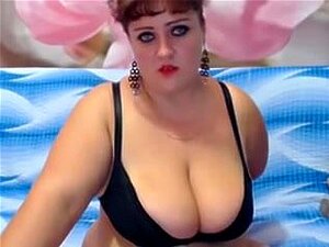 Ses jolis nichons dans une vidéo porno chaude, Ma copine est une