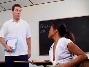 arcadia reçoit une éjaculation anale,