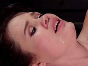 Spinner bâillonnée en stock de bois fouettée. Avec un bâillon