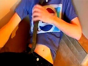 Vidéo gay Jase Bionix est un mec fou toujours prêt à produire un