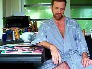 Vidéo gay amateur folle avec des scènes solo masculines,