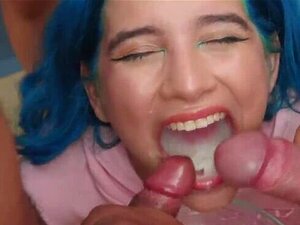 PremiumBukkake - Min Galilea avale 64 énormes éjaculations dans un