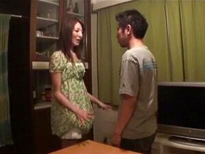 Scènes porno POV amateurs avec la femme au foyer, Rika Tamura