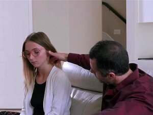 La nouvelle fille d'accueil Macy Meadows s'est tellement retrouvée
