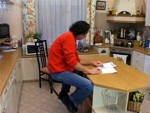 Fantaisie De Femme Au Foyer Sandra