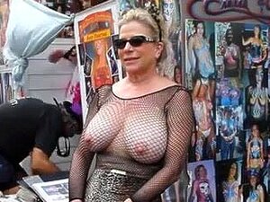 Qui se soucie de mes seins sont plus gros