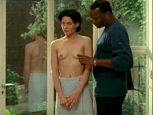 Femme blanche brune avec un amant noir - Érotique interracial