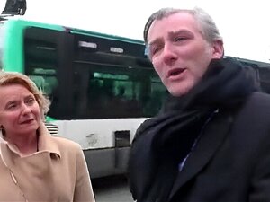 CYNTHIA FRANÇAISE A DES RELATIONS SEXUELLES À QUATRE