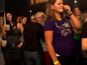 Découvrez le monde sauvage et palpitant des amateurs dans l'univers