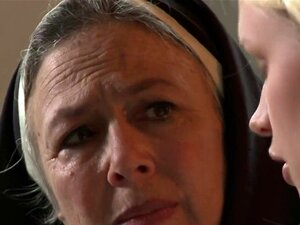 Lesbiennes étonnantes aiment bouffer jusqu'à jouir. Les modèles