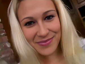 Action POV sur son canapé ! F70