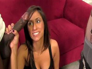 Faire regarder son mec la baiser avec une grosse bite noire