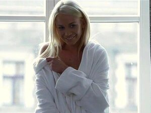 21Vidéo XXX Sextueuse : Doucement, Cet amour était doux entre eux,