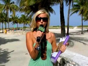 Sexy sauvage se fait payer pour baiser 11