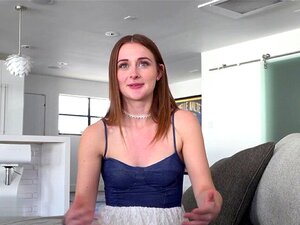 Casting de pornstar aux petits seins avec facial. double anal, baise