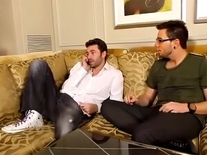 Katie St Ives baise fort et avale du sperme