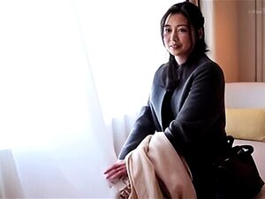 Découvrez le frisson lorsque cette jolie Japonaise se déchaîne