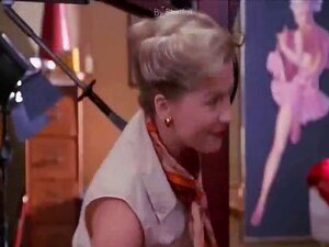 Celeb ashley judd complètement nue blonde aux gros seins naturels