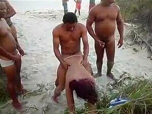 PUTAIN PLUS SUR LA PLAGE