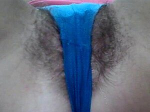 Ma femme poilue gicle