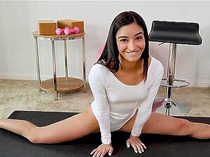 Emily Willis se fait remplir de sperme