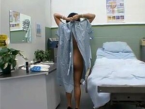 Ive Been Sodomized 4 Scène deux, une doxy aux cheveux bruns se fait