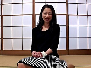 Découvrez le plaisir ultime avec Narumi Sakai, 44 ans. Regardez cette