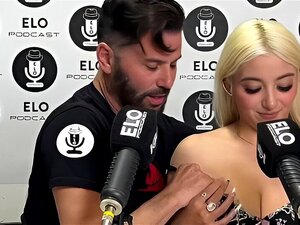 LORE SOFIA MONTRE SES GROS SEINS NATURELS AVEC LE PODCAST ELO