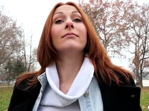 La rousse russe est facilement séduite