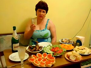 Mature frivole russe. Mature frivole russe, amateur nouvelle mature