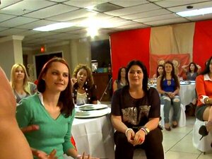 Découvrez le pouvoir envoûtant des beautés irrésistibles qui