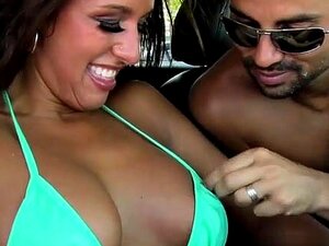 Lexxy, Voodoo dans un film de cul juteux. Aujourd'hui était une