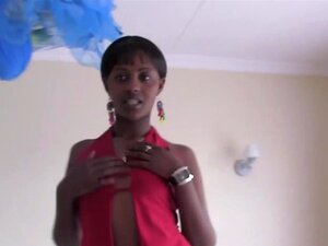 Une baise interracial anale prudente devient sauvage quand une