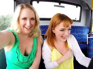 Les nanas britanniques jouent à Truth or Dare