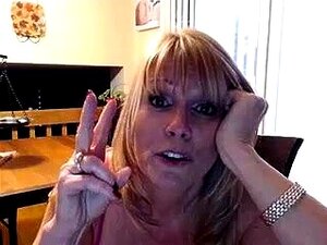 Vidéo porno gratuite de grosses poitrines avec webcam mature