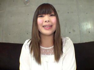 Interview bizarre de CFNF en masturbation JAV en HD, une amateur de