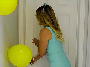 Les belles-mères milf à gros seins Cory Chase et Nadia White