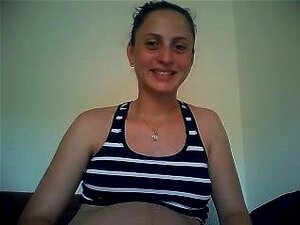 fille enceinte en webcam
