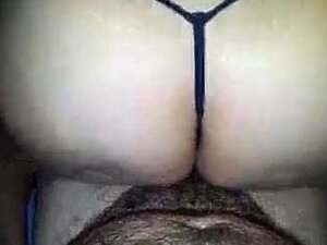 Regardez une princesse arabe exotique goûter à la domination dun