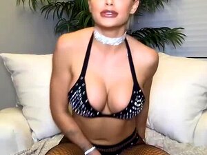 CamSoda - Jessa Rhodes en jouets résille et doigts
