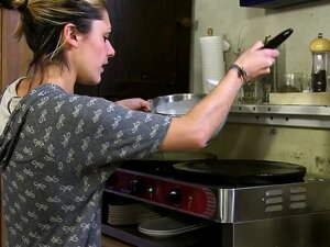 Amusement dans la cuisine