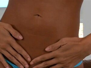 MILF en chaleur adore se faire percer durement